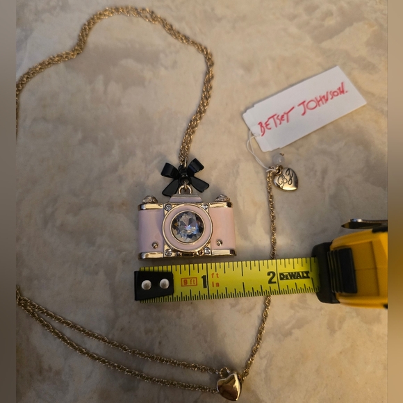 Betsey Johnson Pink Camera Pendant Necklace with Black Bow NWT! Rare! - Picture 8 of 16